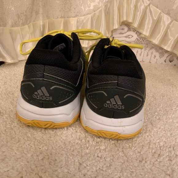 ADIDAS - Picture 8 of 9